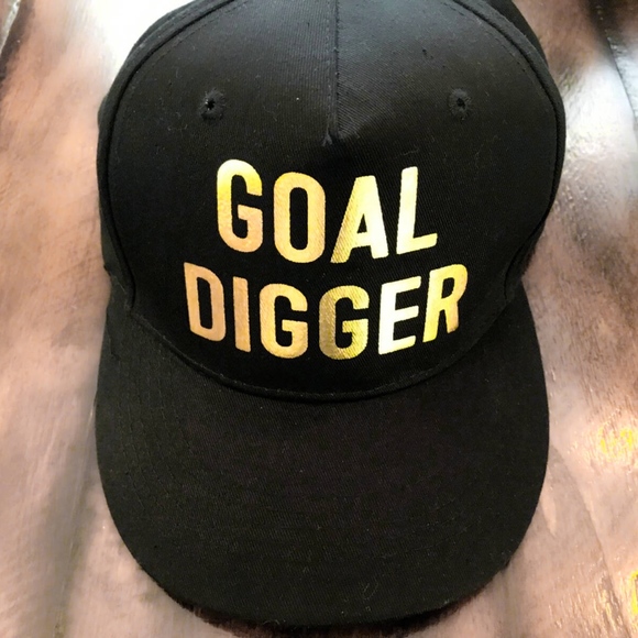 Steven Madden Black "Goal Digger" Baseball Cap NWT - Picture 5 of 8